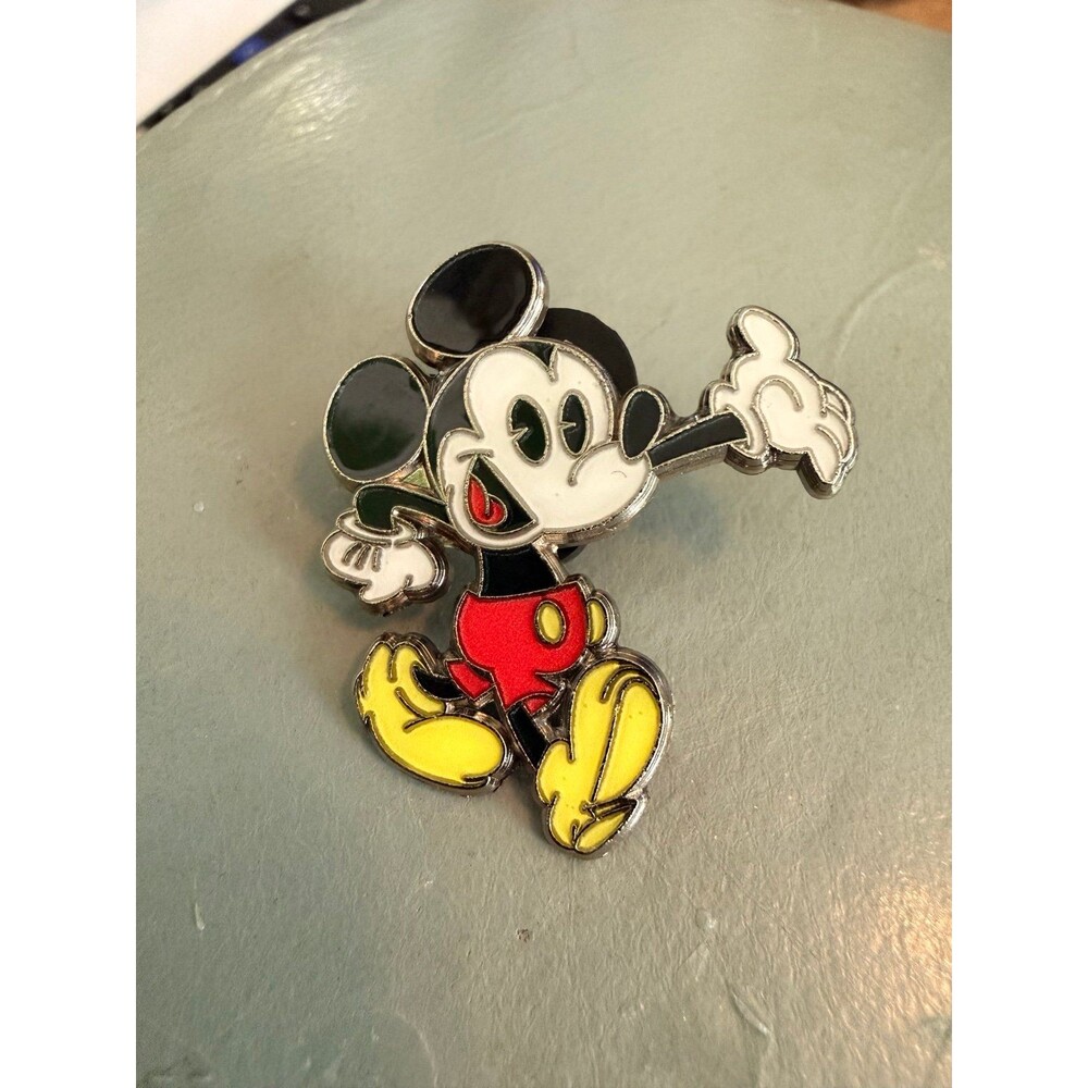 Mickey Mouse Classic Full Body Individual Disney Park Trading Pin